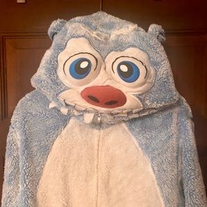 Yeti one piece pajama or dress up price. Very plush. Large, mens or womens